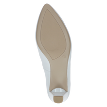 Load image into Gallery viewer, Caprice Ladies White Court Shoe : 22400-42
