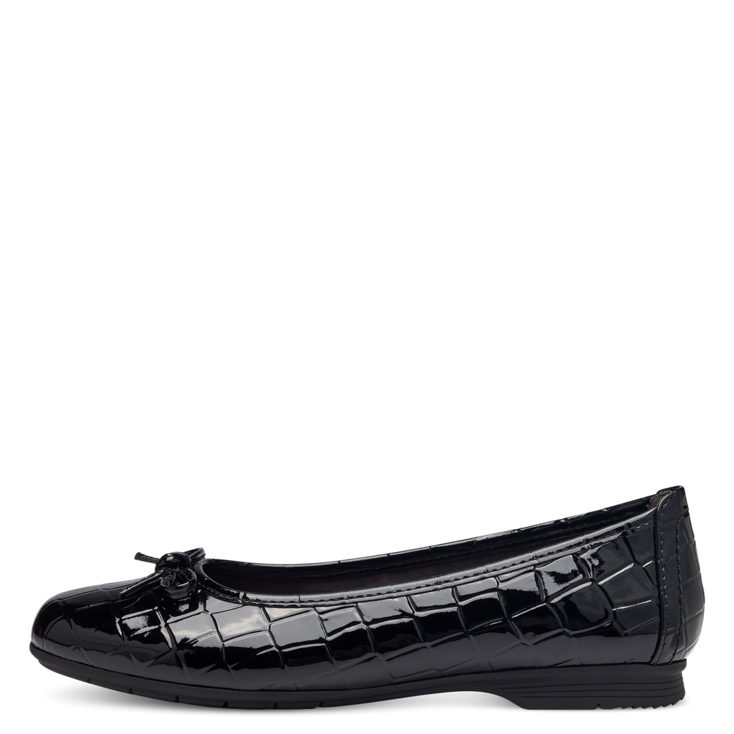 Jana ladies black croc patent flat pomp: 22163-42