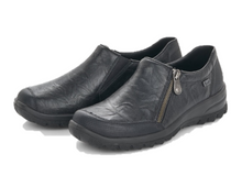 Load image into Gallery viewer, Rieker Ladies Black Zip Slip-On Shoe
